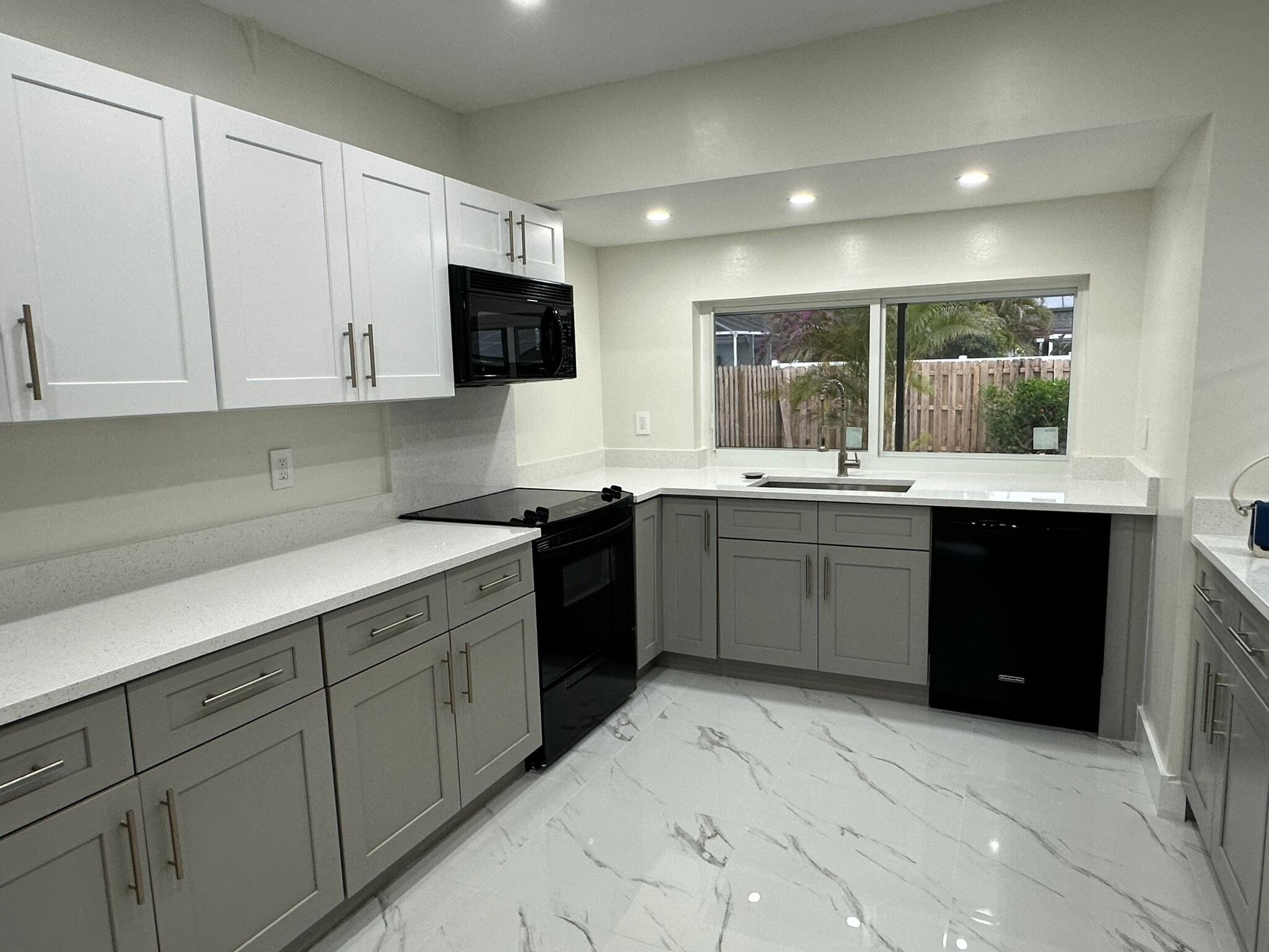 WOODSTOCK ADD 1 - Residential Lease