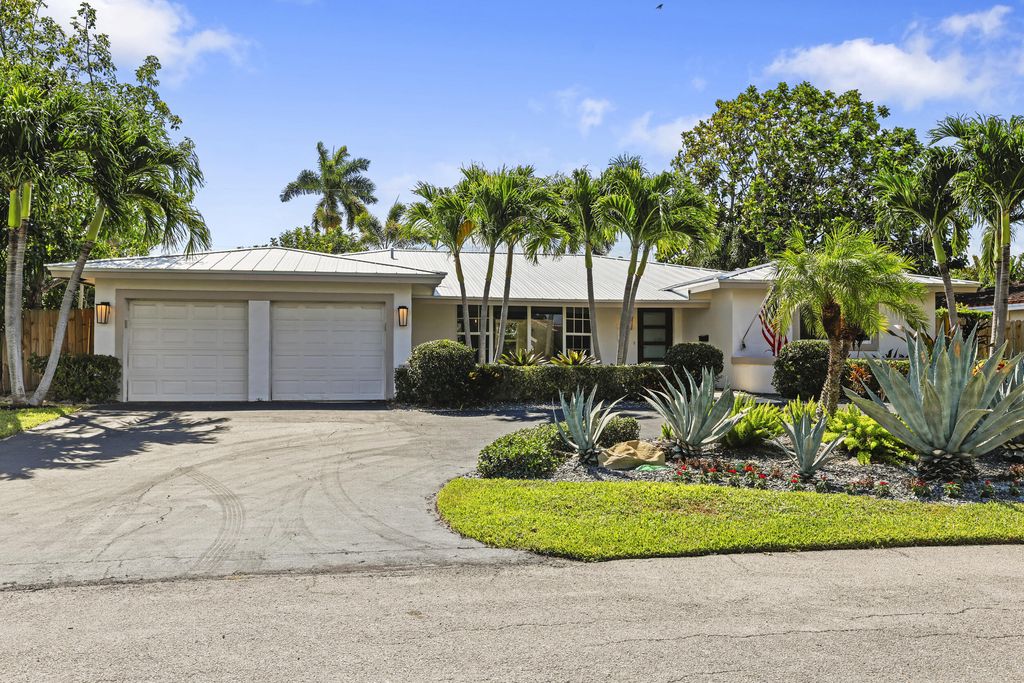 Photo of 4240 NE 22nd Terrace, Lighthouse Point, FL 33064 (MLS # B26030368)
