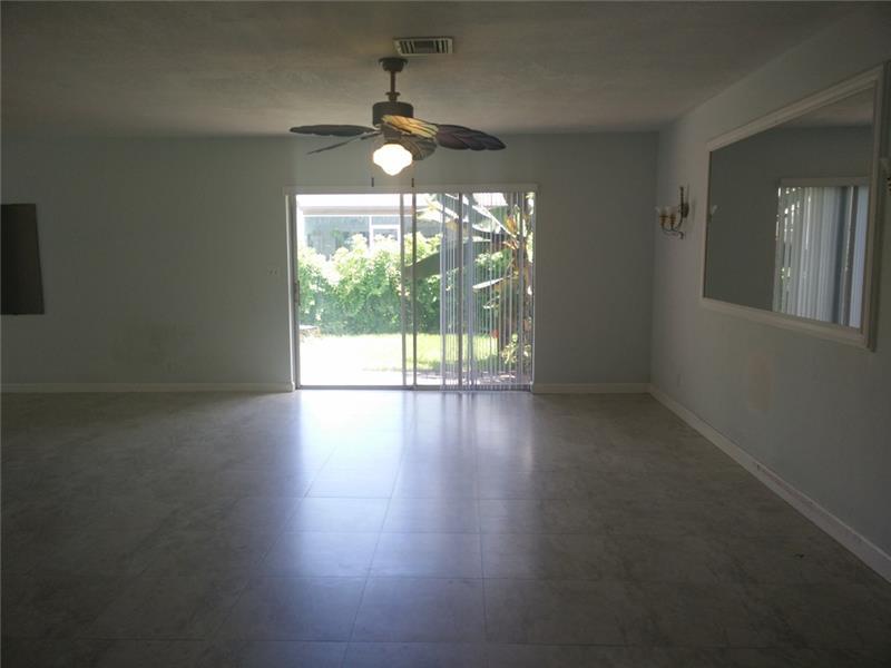 CORAL SPRINGS II - Residential Lease