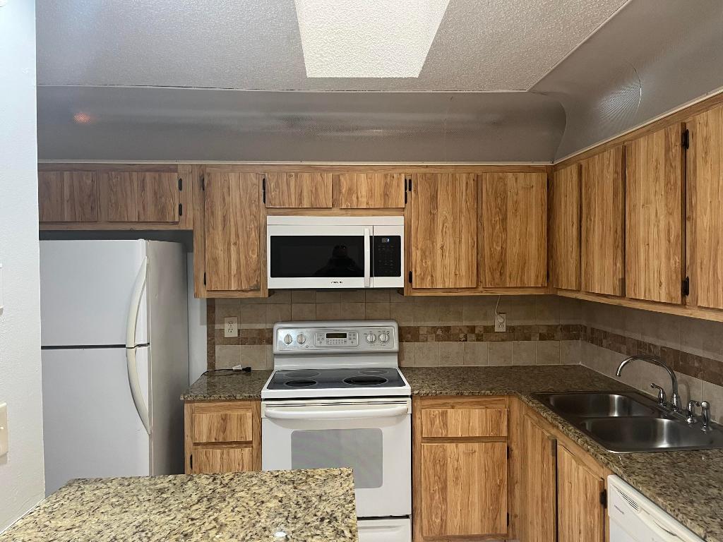 2103 Waterview Circle