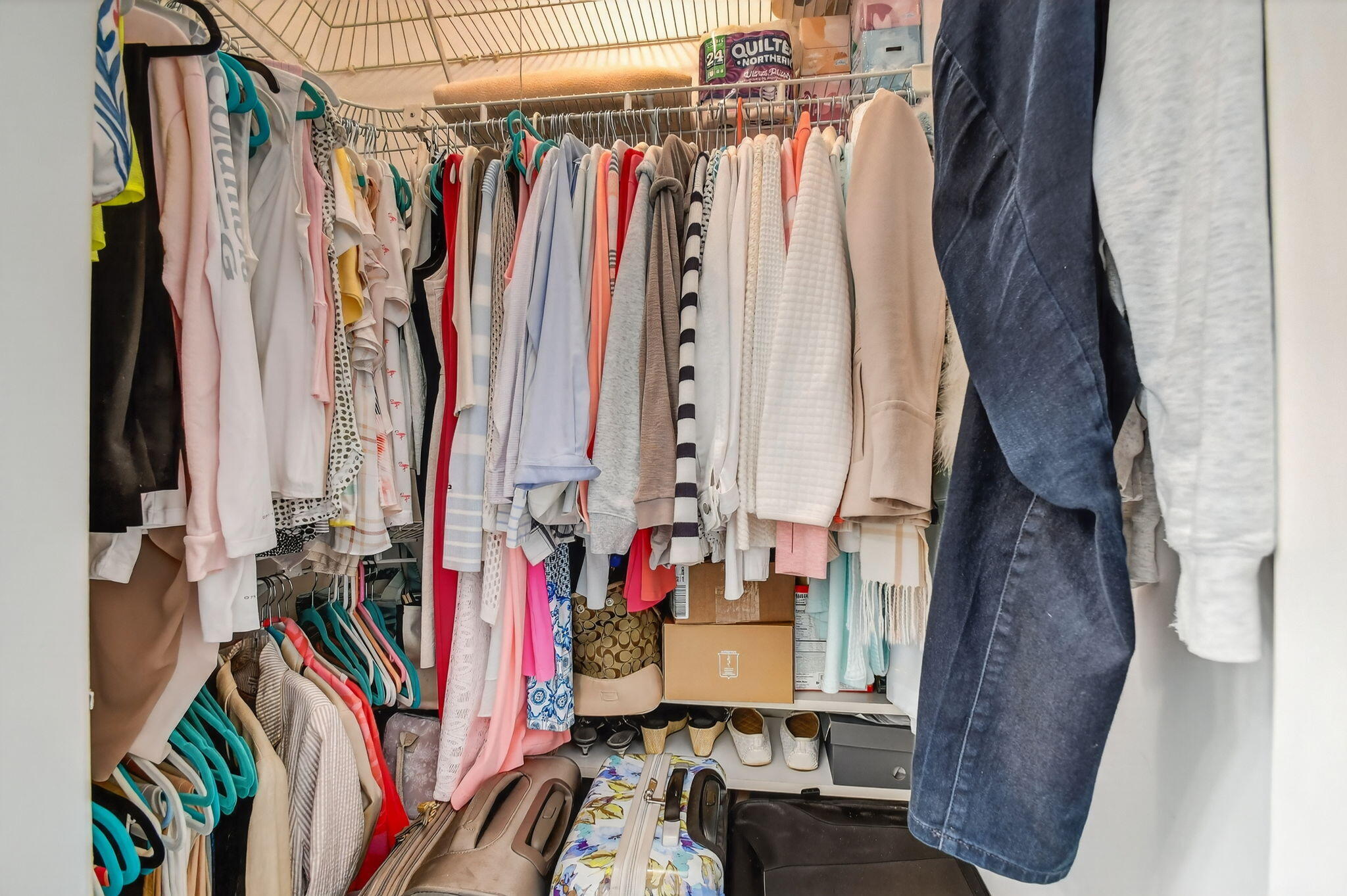 Palm Beach Shores Apts Inc - Residential