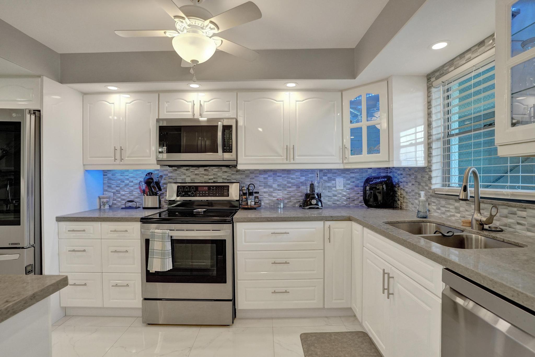 GREENS OF INVERRARY PHASE II - Residential