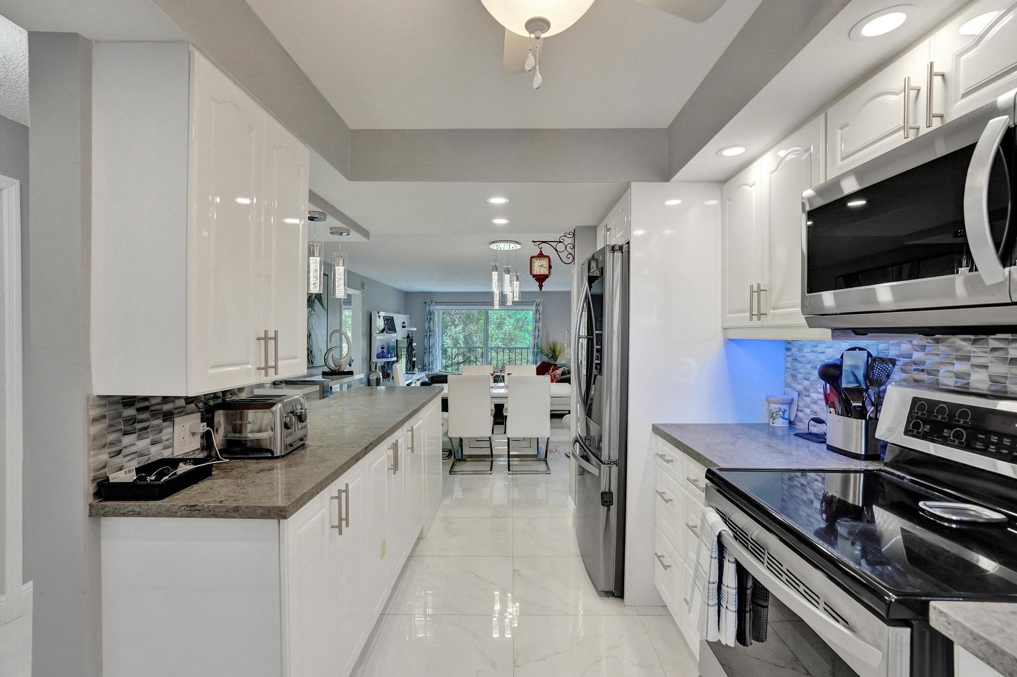 GREENS OF INVERRARY PHASE II - Residential