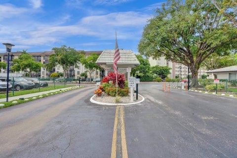 Property photo of 5860 Nw 44th Street 314, Lauderhill, FL 33319