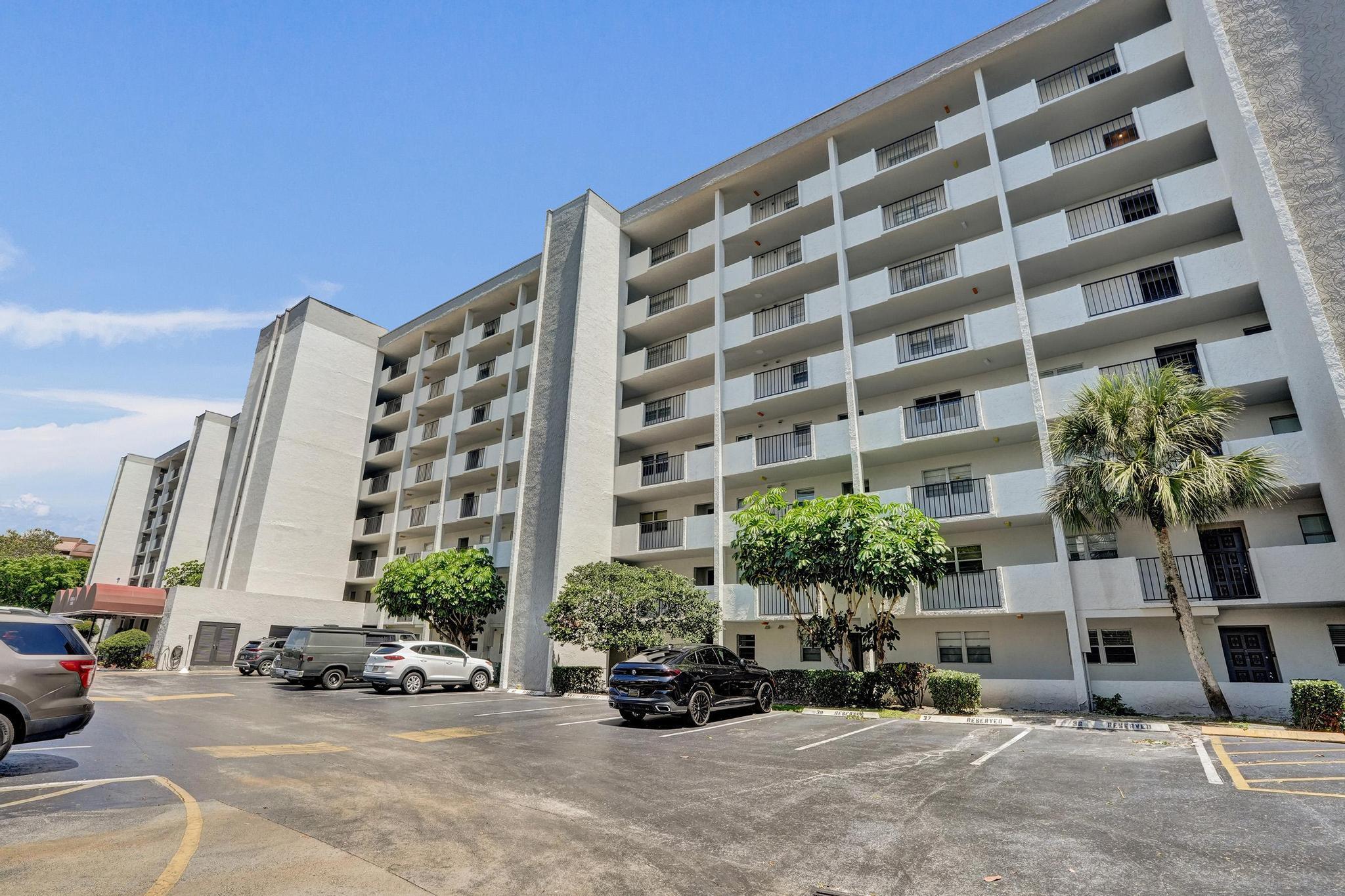 GREENS OF INVERRARY PHASE II - Residential