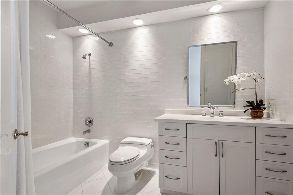 Lauderdale Harbors Sec A - Residential