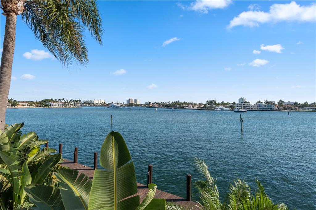 Lauderdale Harbors Sec A - Residential