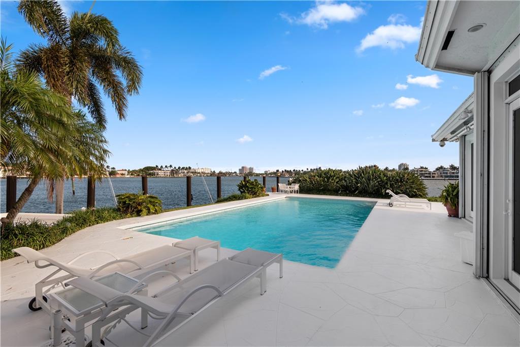 Lauderdale Harbors Sec A - Residential