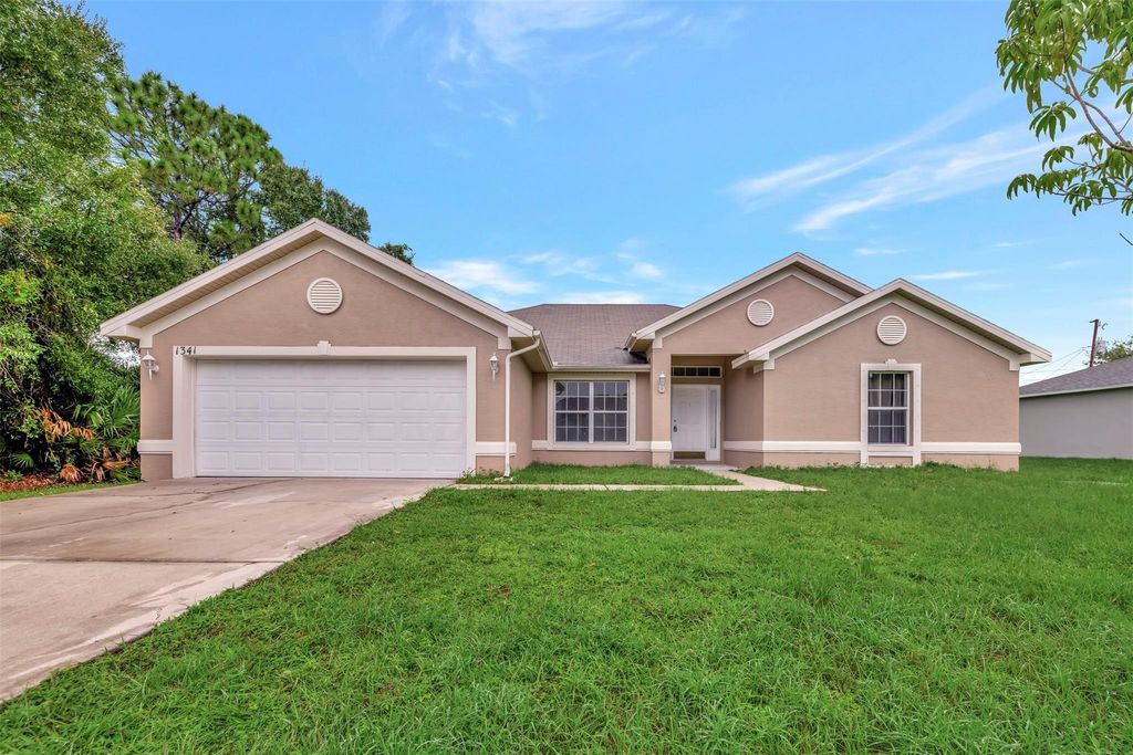 Photo of 1341 SW Halford Ave, Port St Lucie, FL 34953 (MLS # F10404483)
