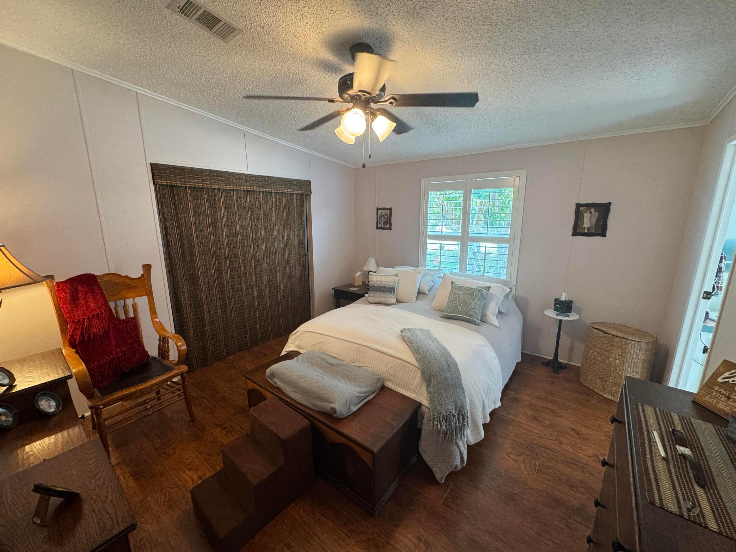 Tropical Isles - Residential