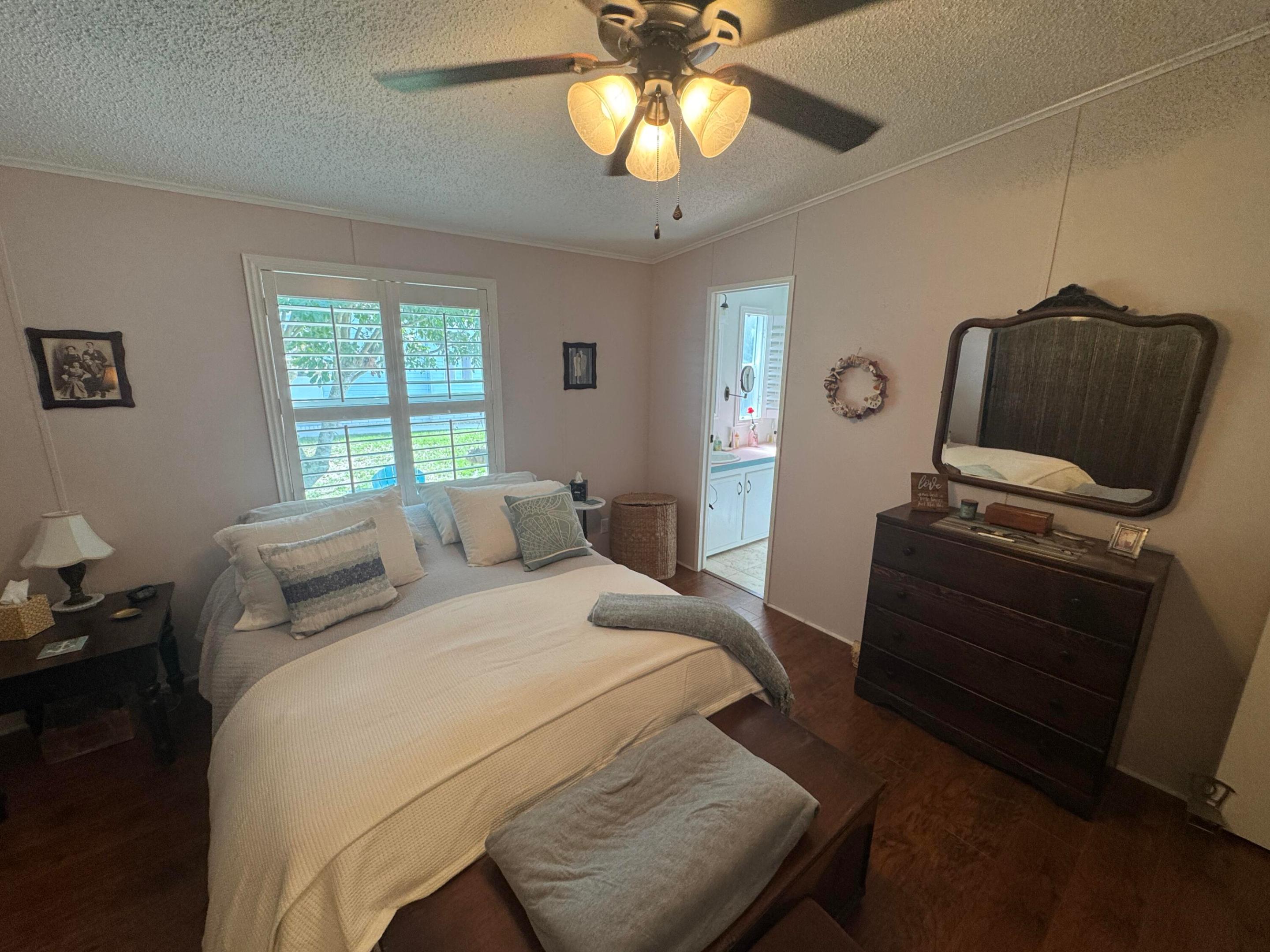 Tropical Isles - Residential