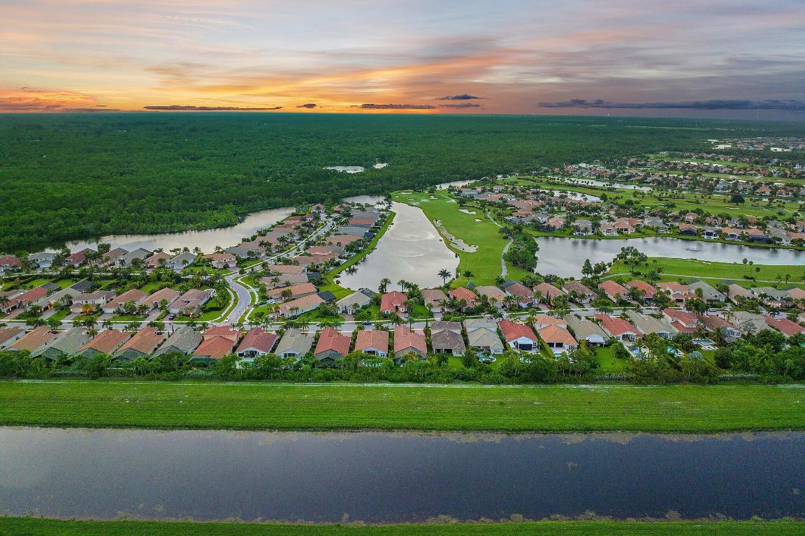 JUPITER COUNTRY CLUB POD E - Residential Lease