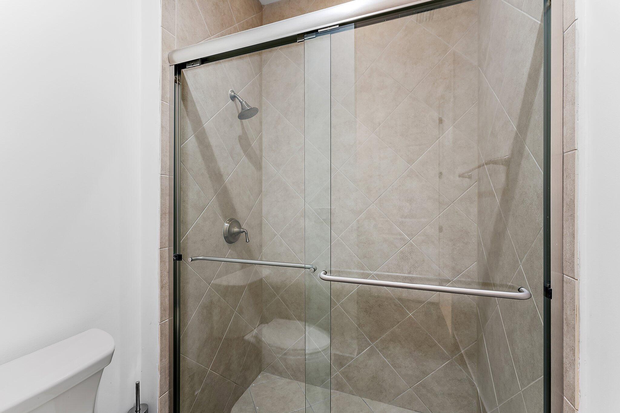 JUPITER COUNTRY CLUB POD - Residential Lease