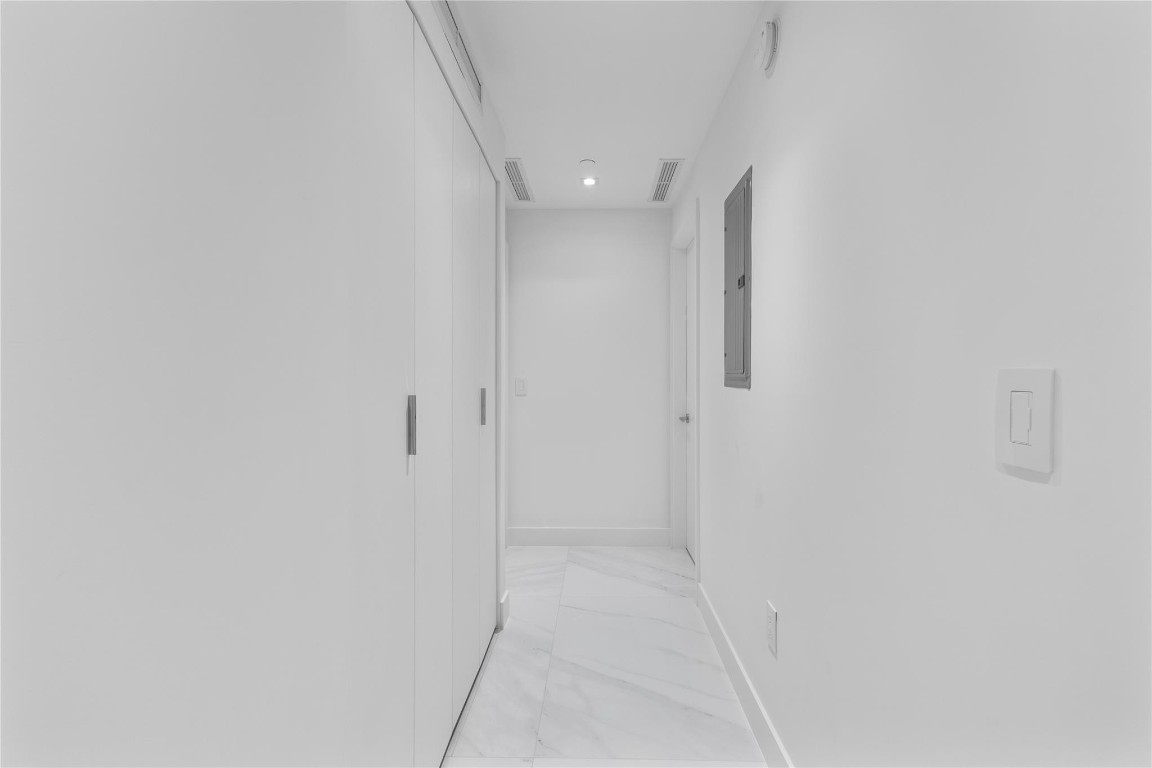 ARIA RESERVE - Residential Lease