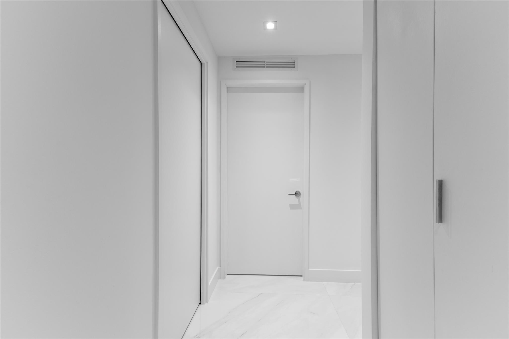 ARIA RESERVE - Residential Lease