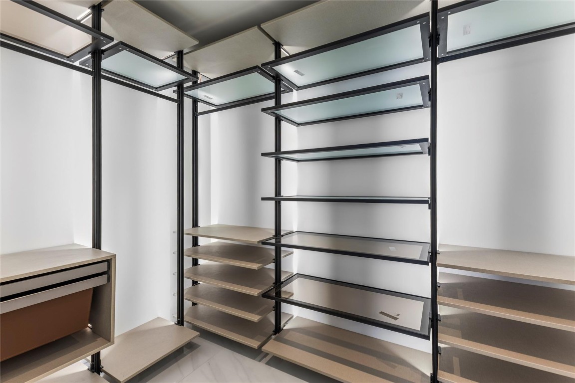 ARIA RESERVE - Residential Lease