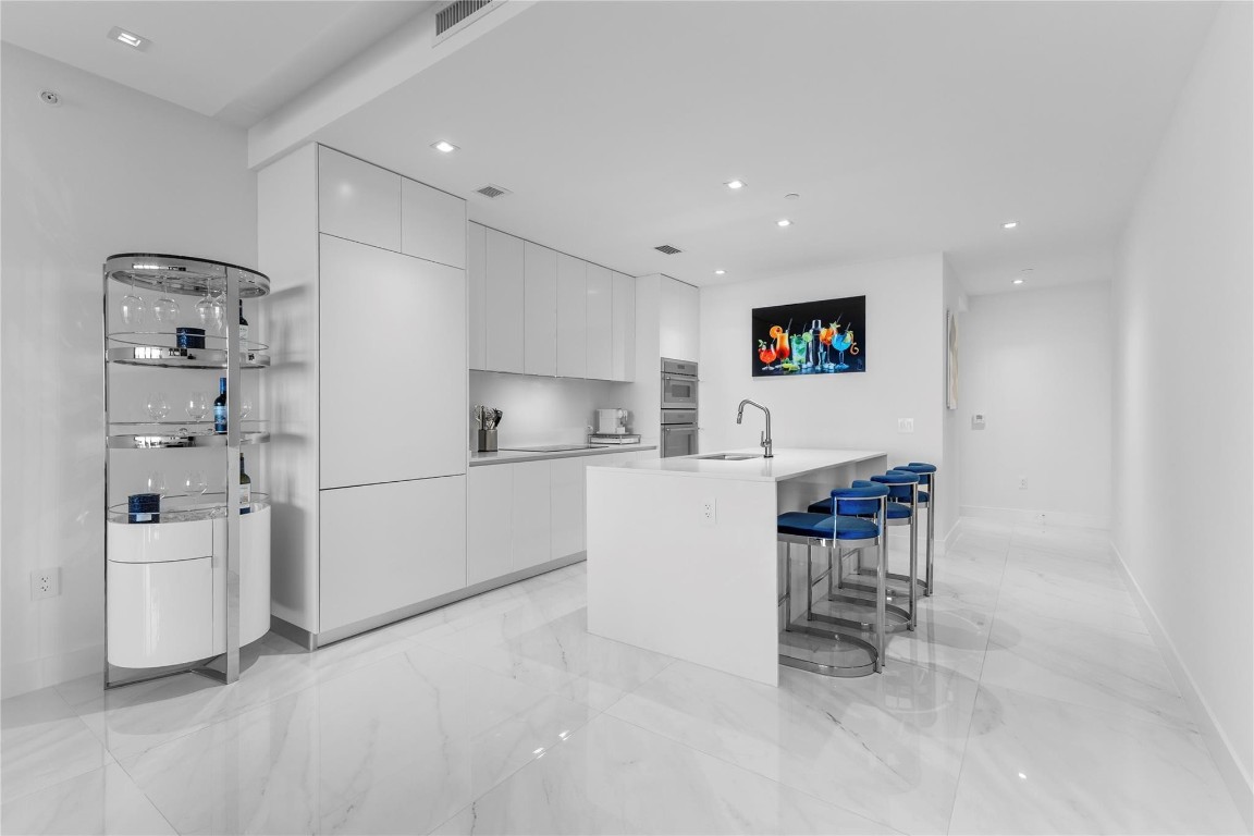 ARIA RESERVE - Residential Lease