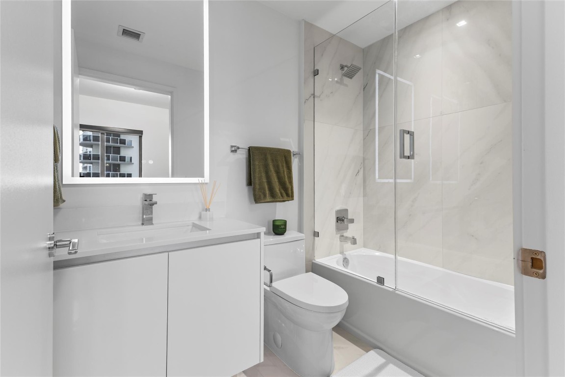 ARIA RESERVE - Residential Lease