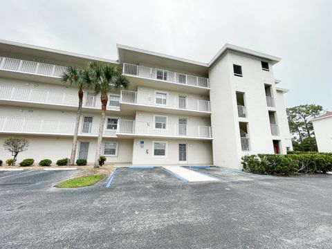481 Quail Forest Boulevard 109 Naples FL 34105