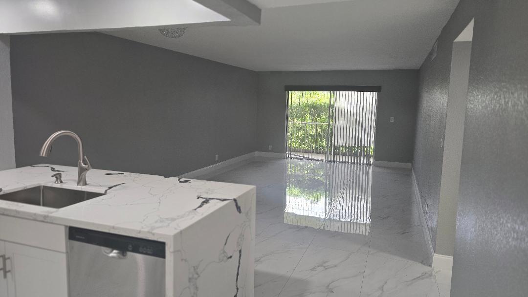 Foxwood Hollow At Coral S - Residential Lease