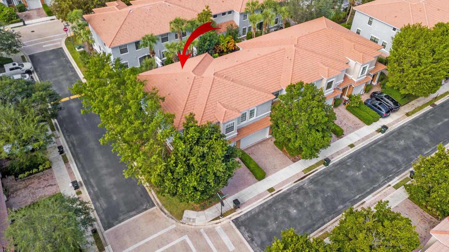 GRAMERCY SQUARE - Residential