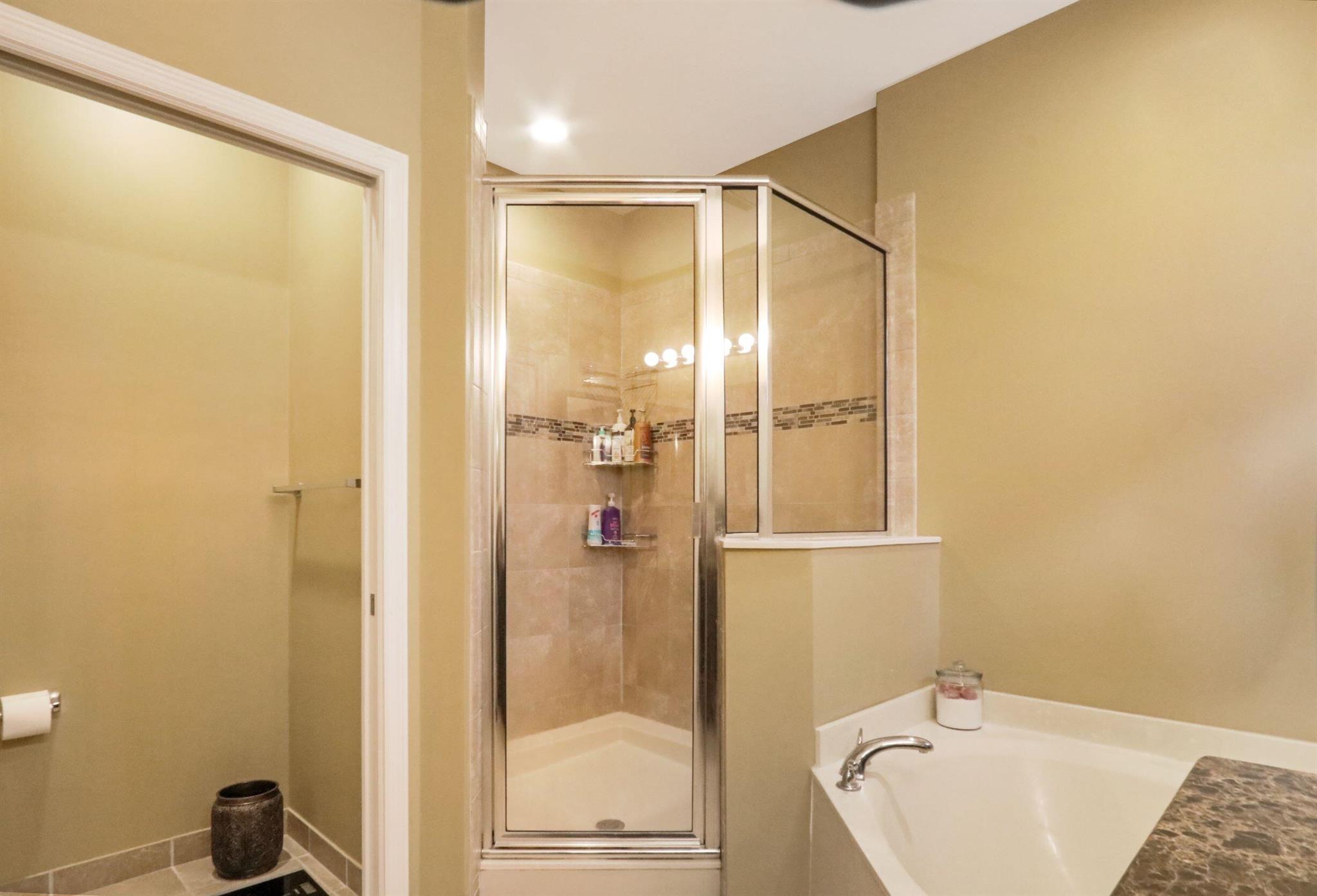 GRAMERCY SQUARE - Residential