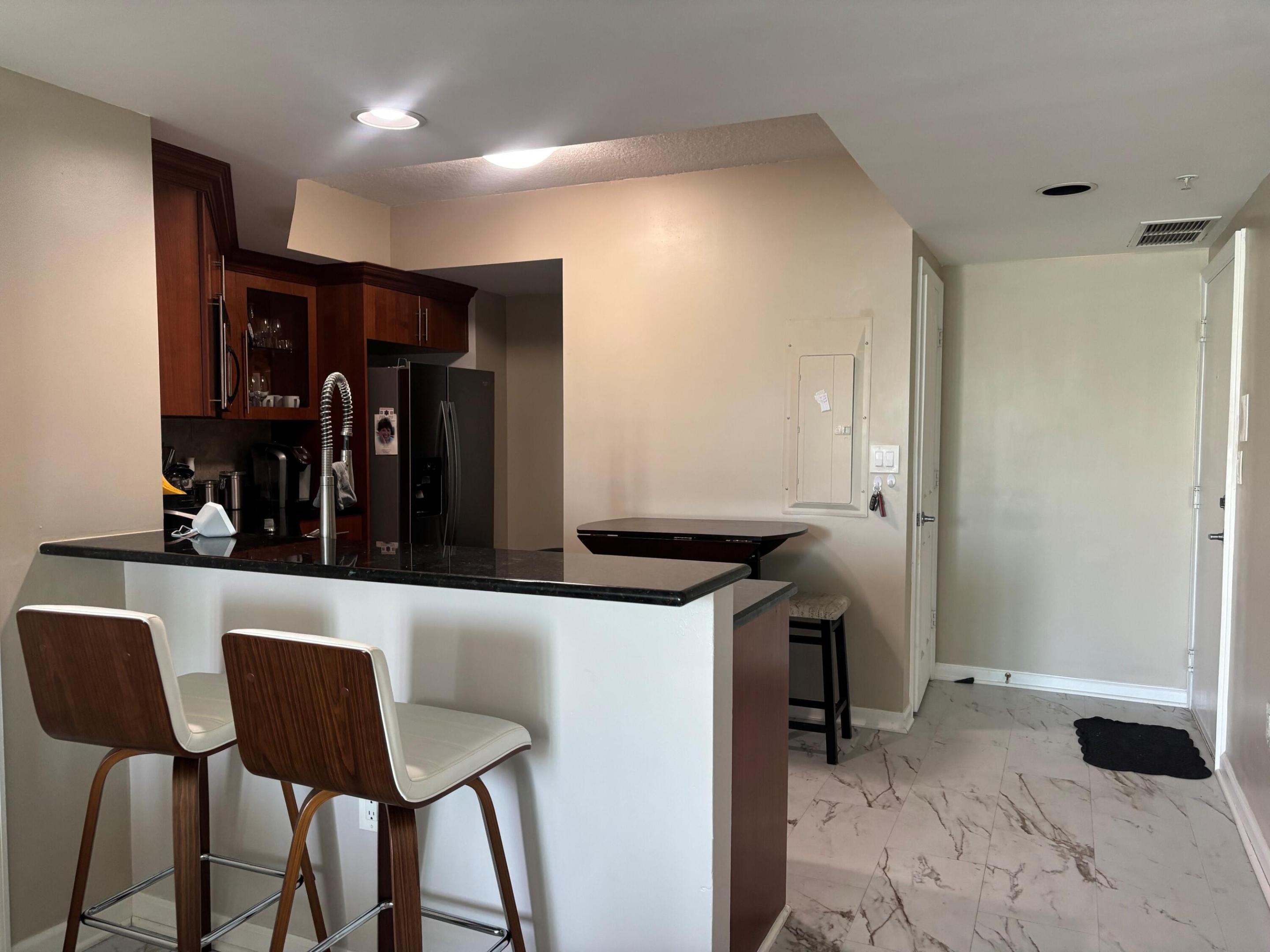 ESPLANADE ON THE NEW RIVER CONDO - Residential Lease