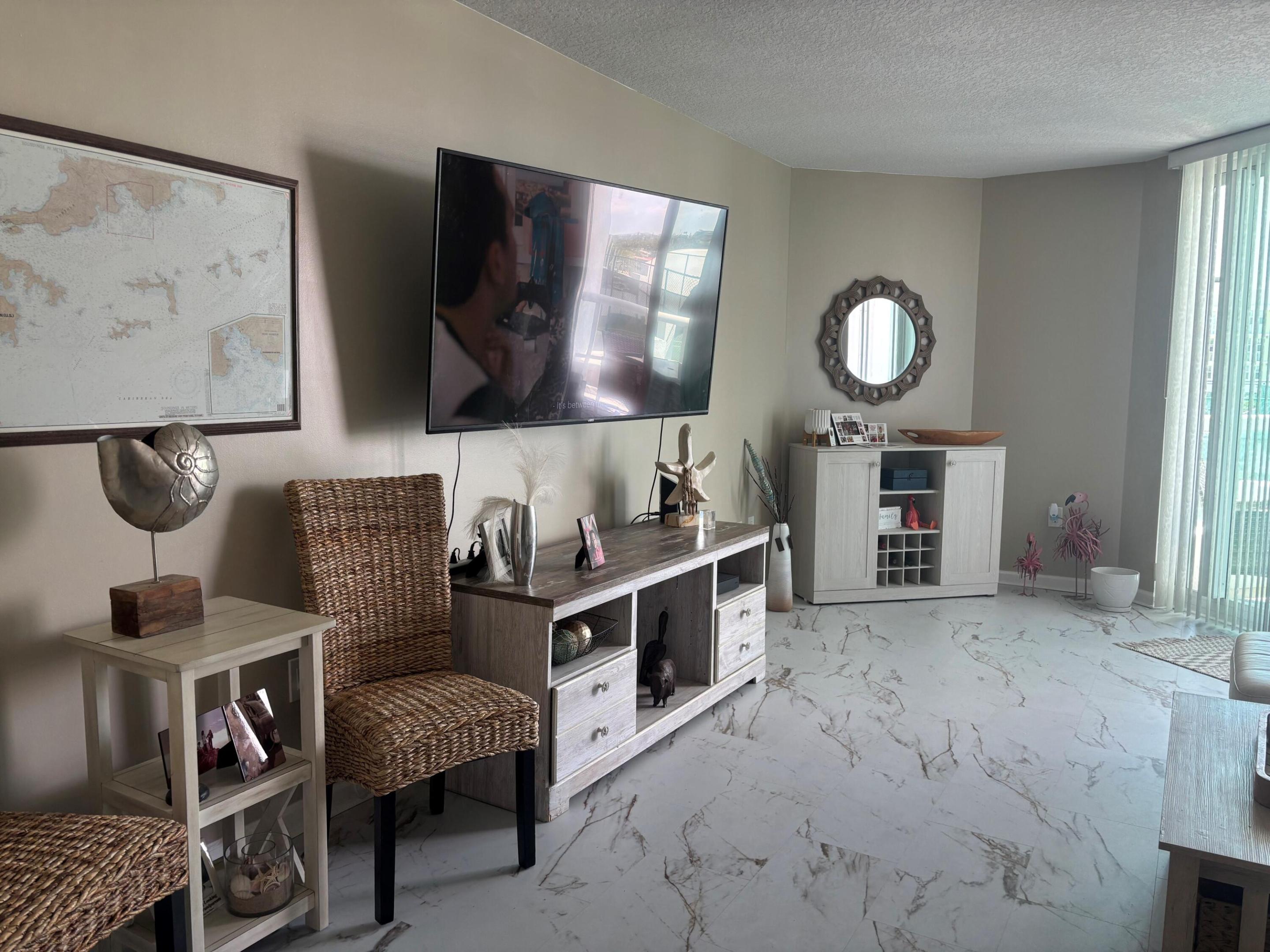 ESPLANADE ON THE NEW RIVER CONDO - Residential Lease