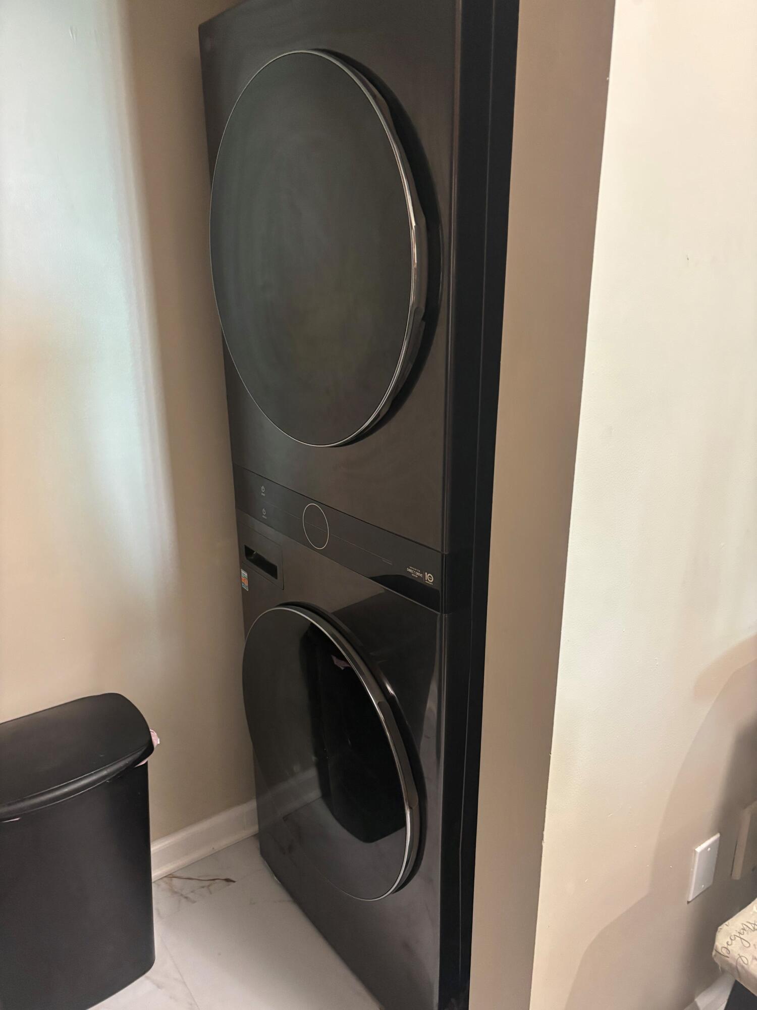 ESPLANADE ON THE NEW RIVER CONDO - Residential Lease