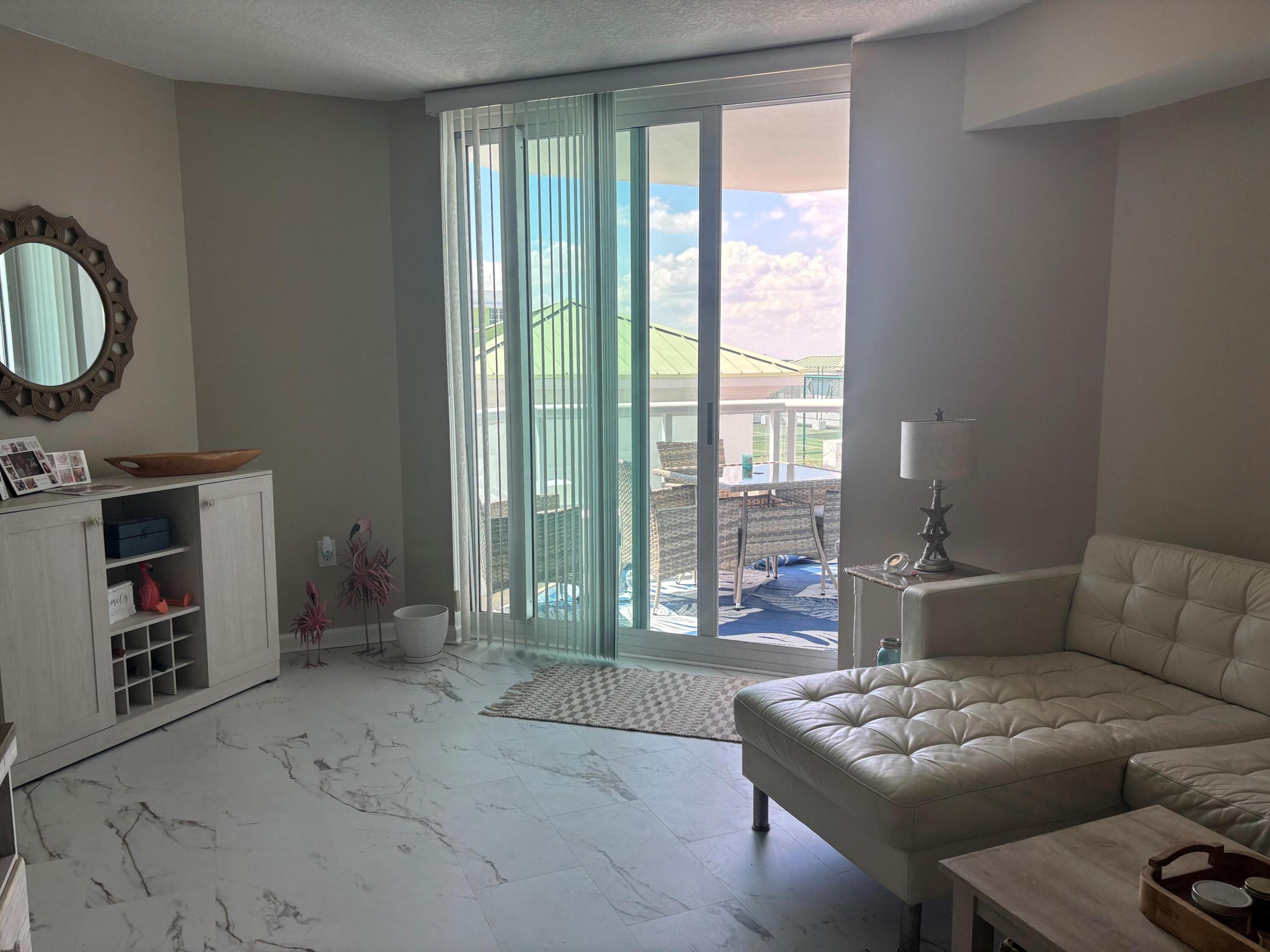 ESPLANADE ON THE NEW RIVER CONDO - Residential Lease