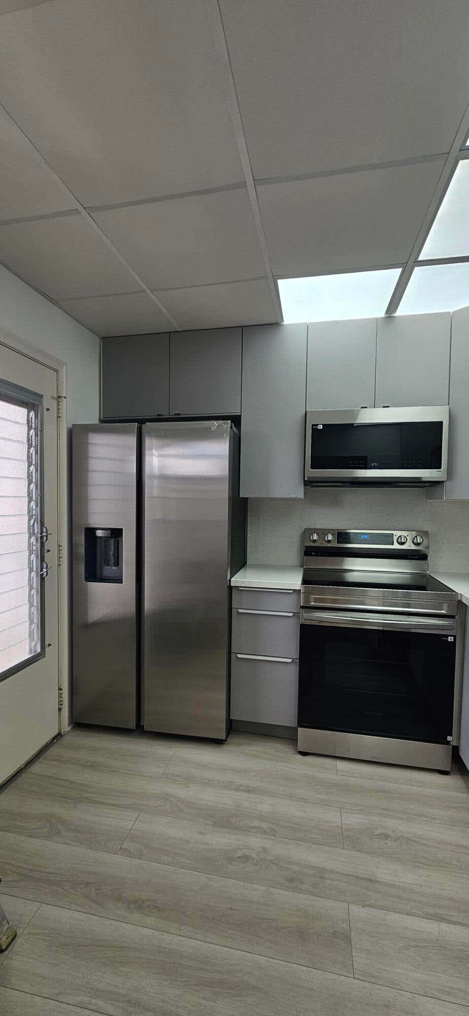 Photo of 421 NE 14th Avenue #302, Hallandale Beach, FL 33009 (MLS # B26049607)