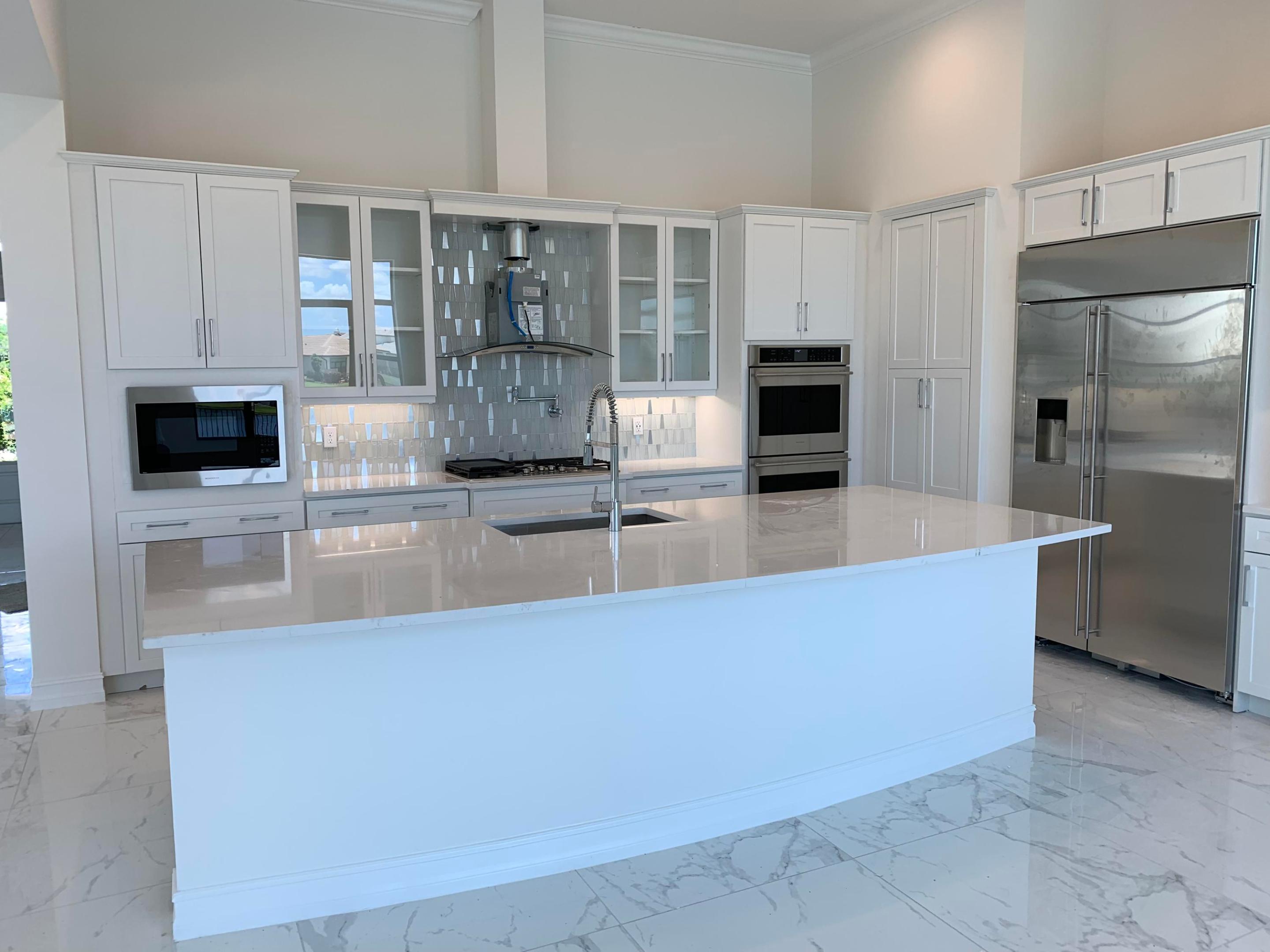 PALM MEADOWS ESTATES - Residential