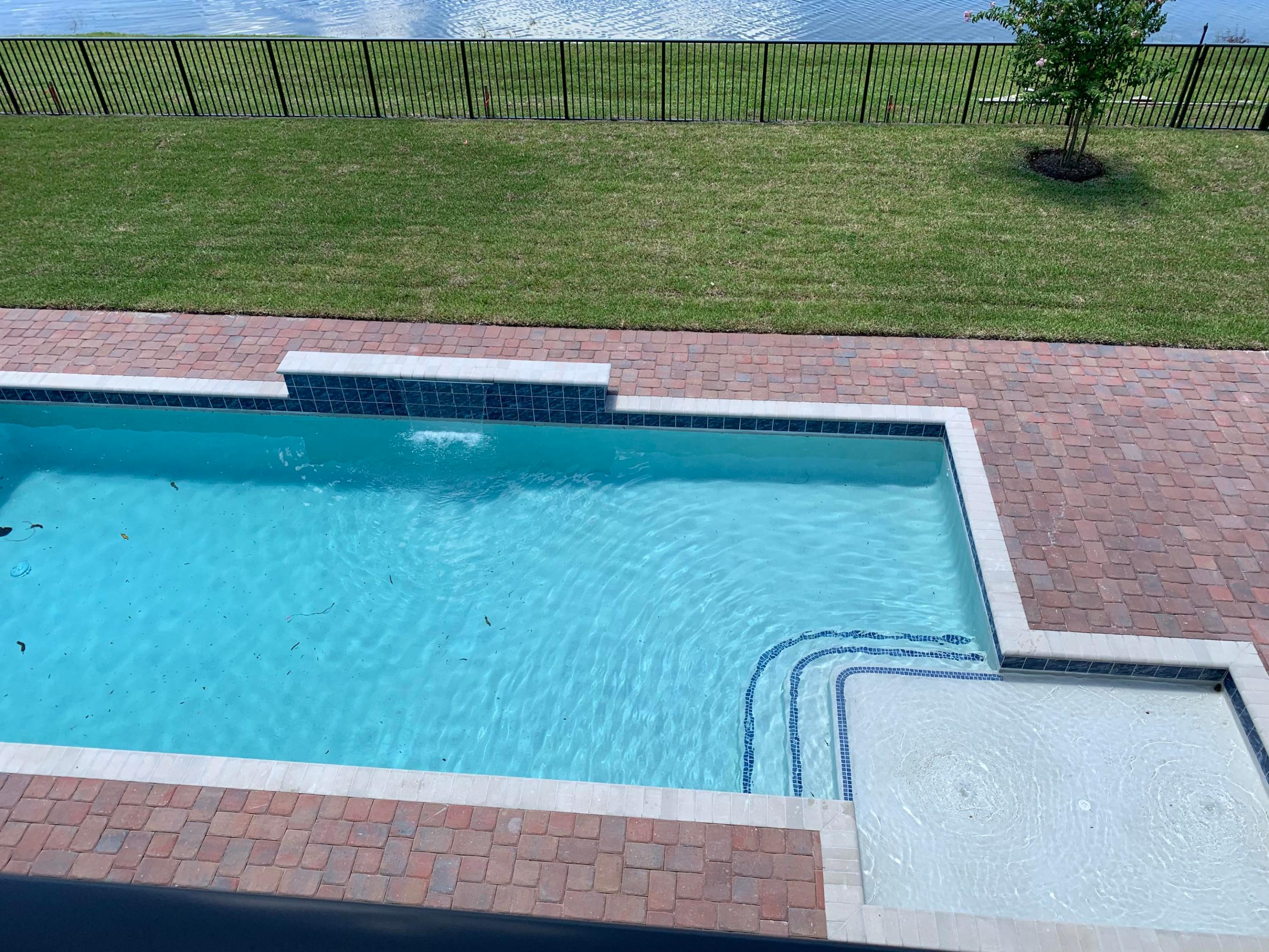 PALM MEADOWS ESTATES - Residential