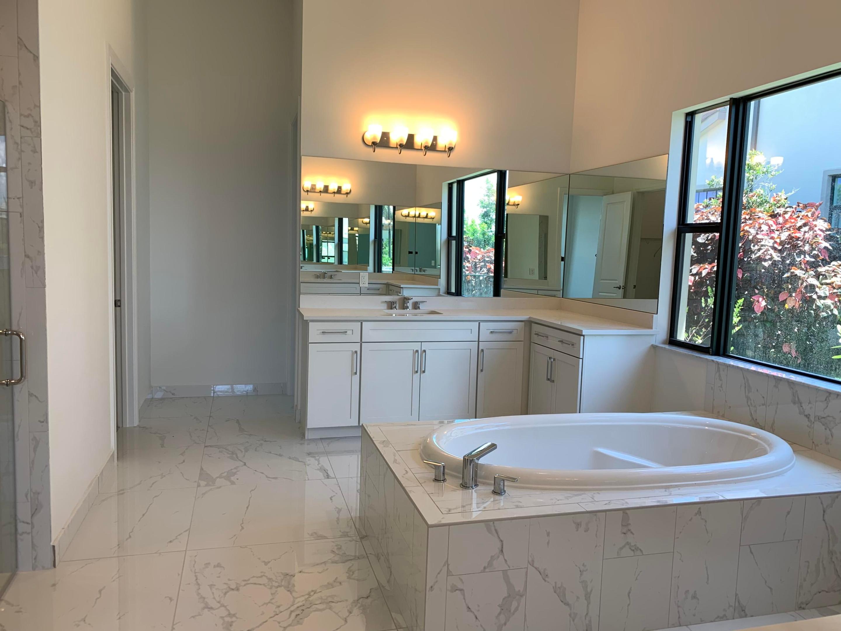 PALM MEADOWS ESTATES - Residential