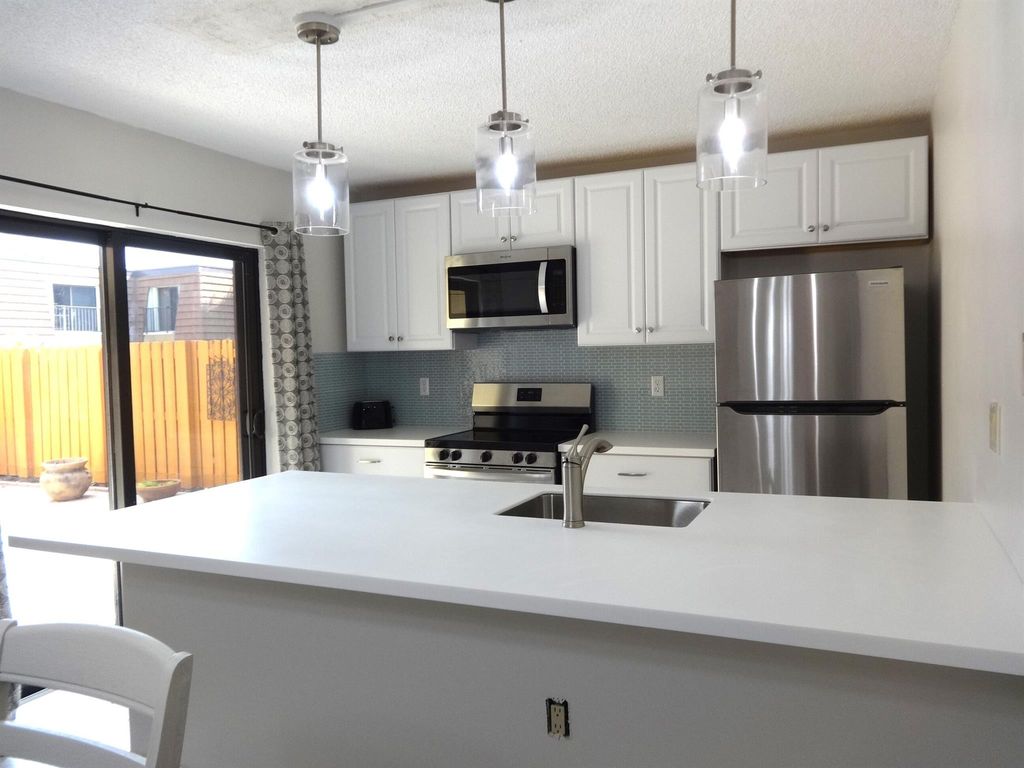 Photo of 2914 29th Court, Jupiter, FL 33477 (MLS # R11077459)