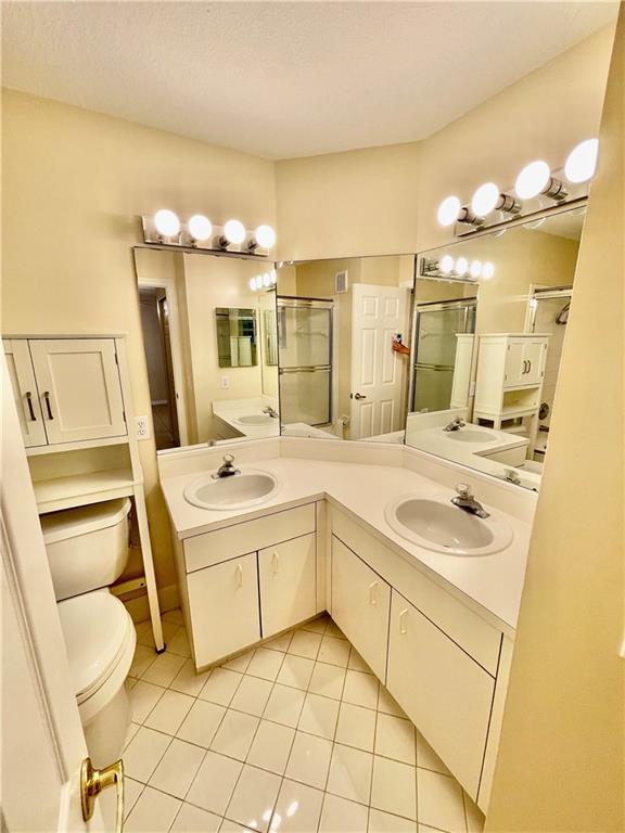 PEMBROKE ISLES - Residential