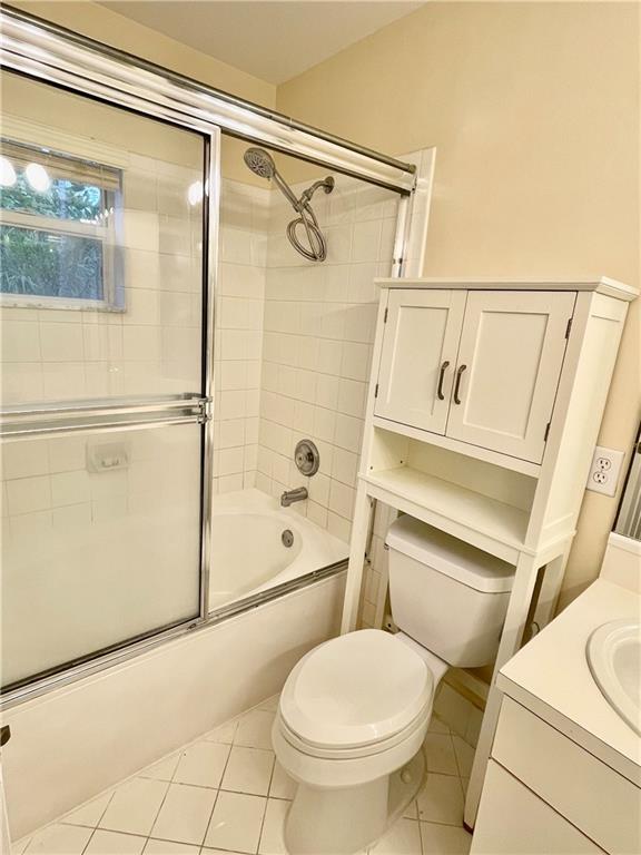 PEMBROKE ISLES - Residential
