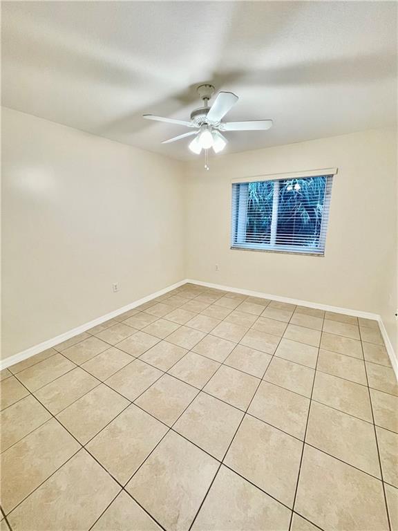 PEMBROKE ISLES - Residential