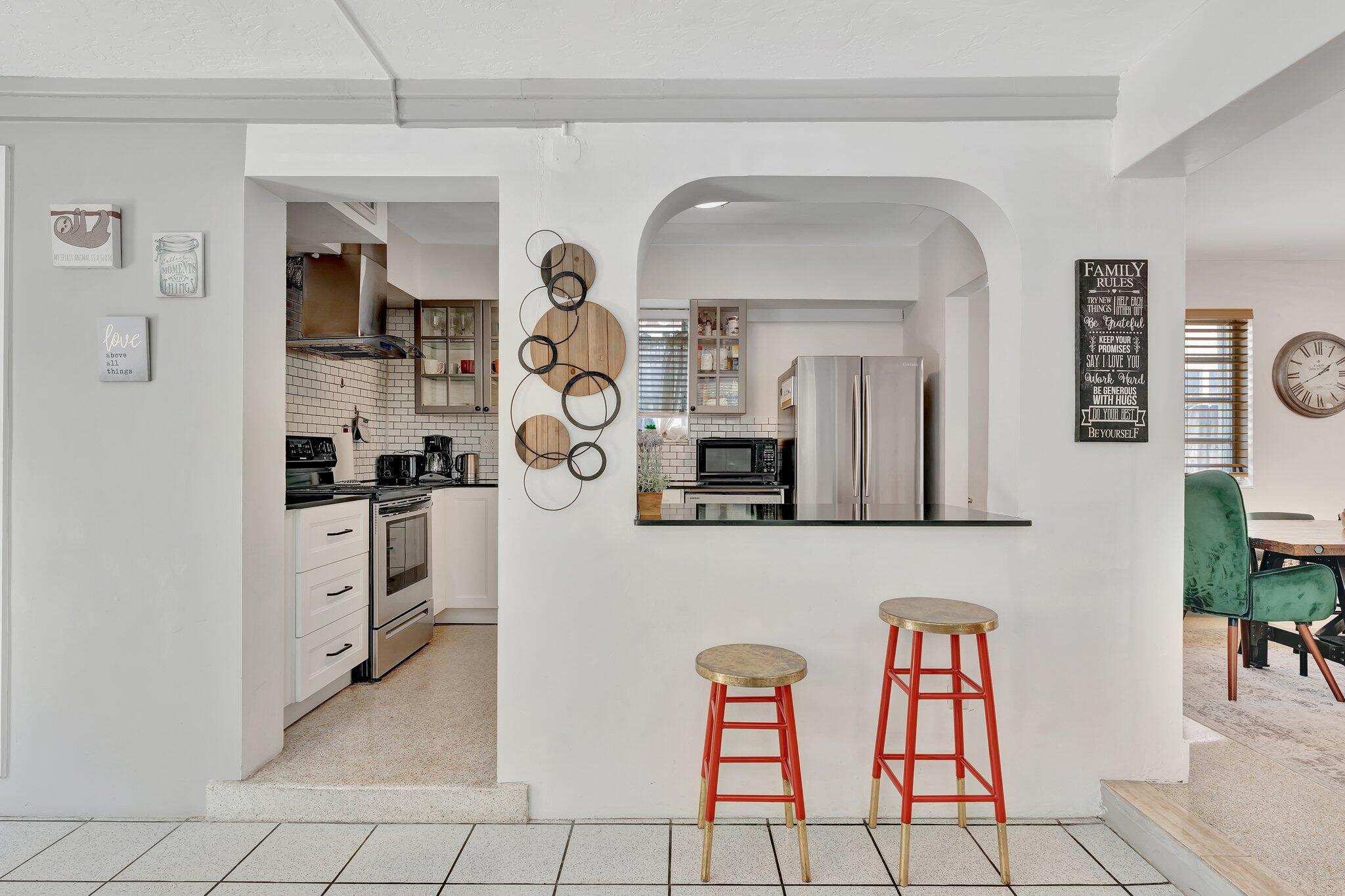 HOLLYWOOD LAKES SECTION - Residential