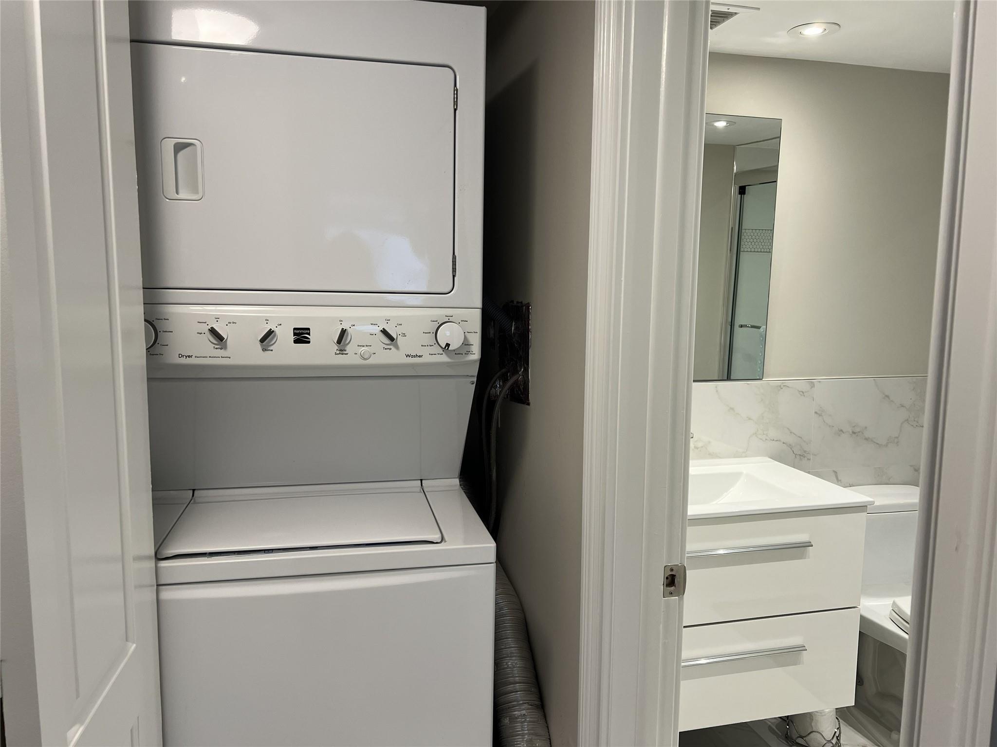 Parliament House Condo - Residential Lease