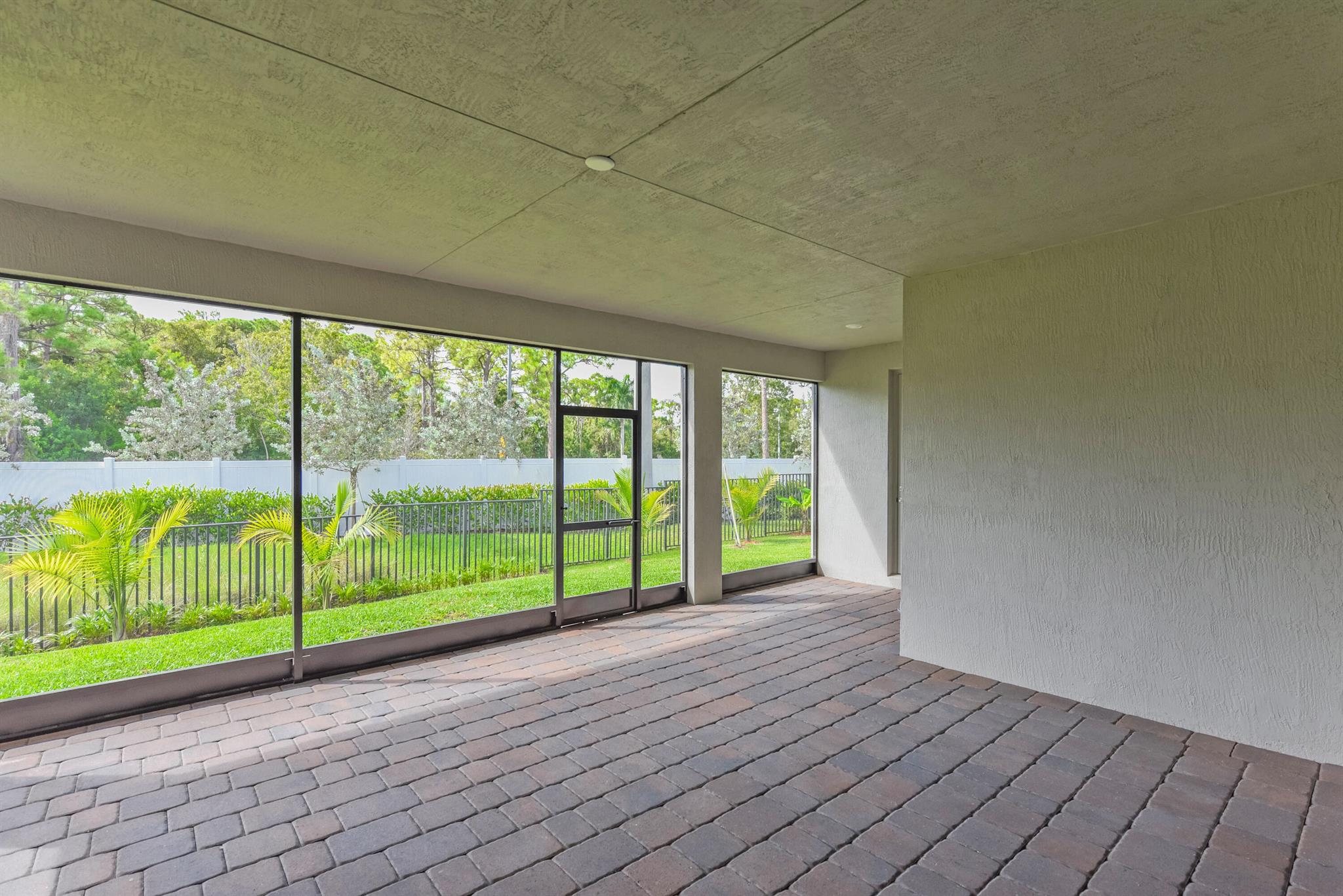 THE OAKS - Residential