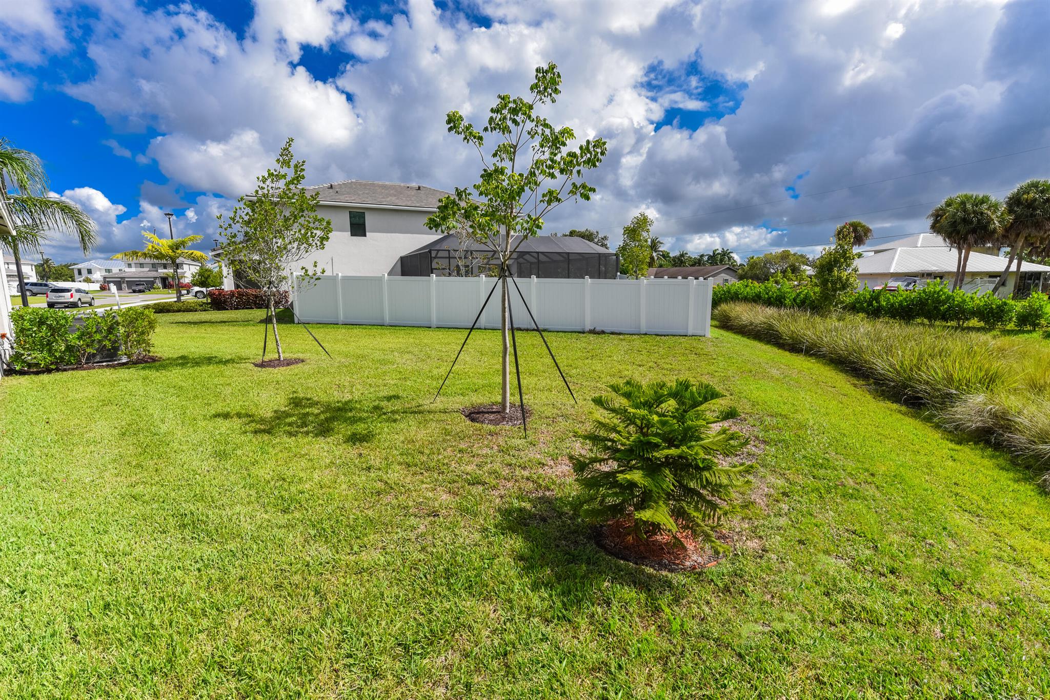 THE OAKS - Residential