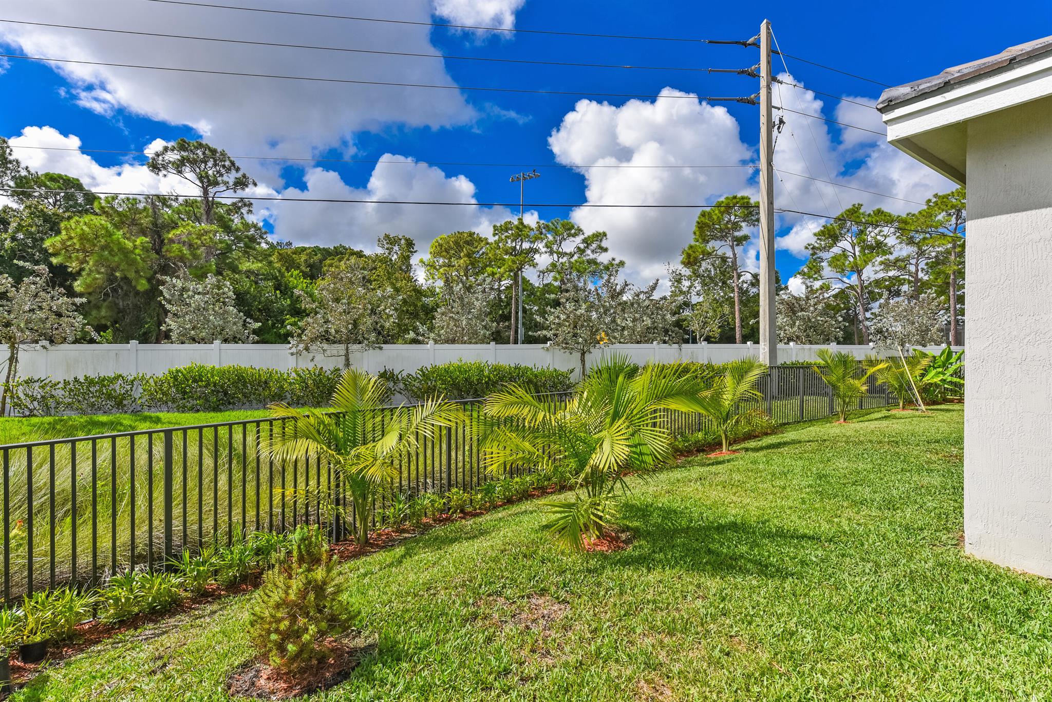 THE OAKS - Residential
