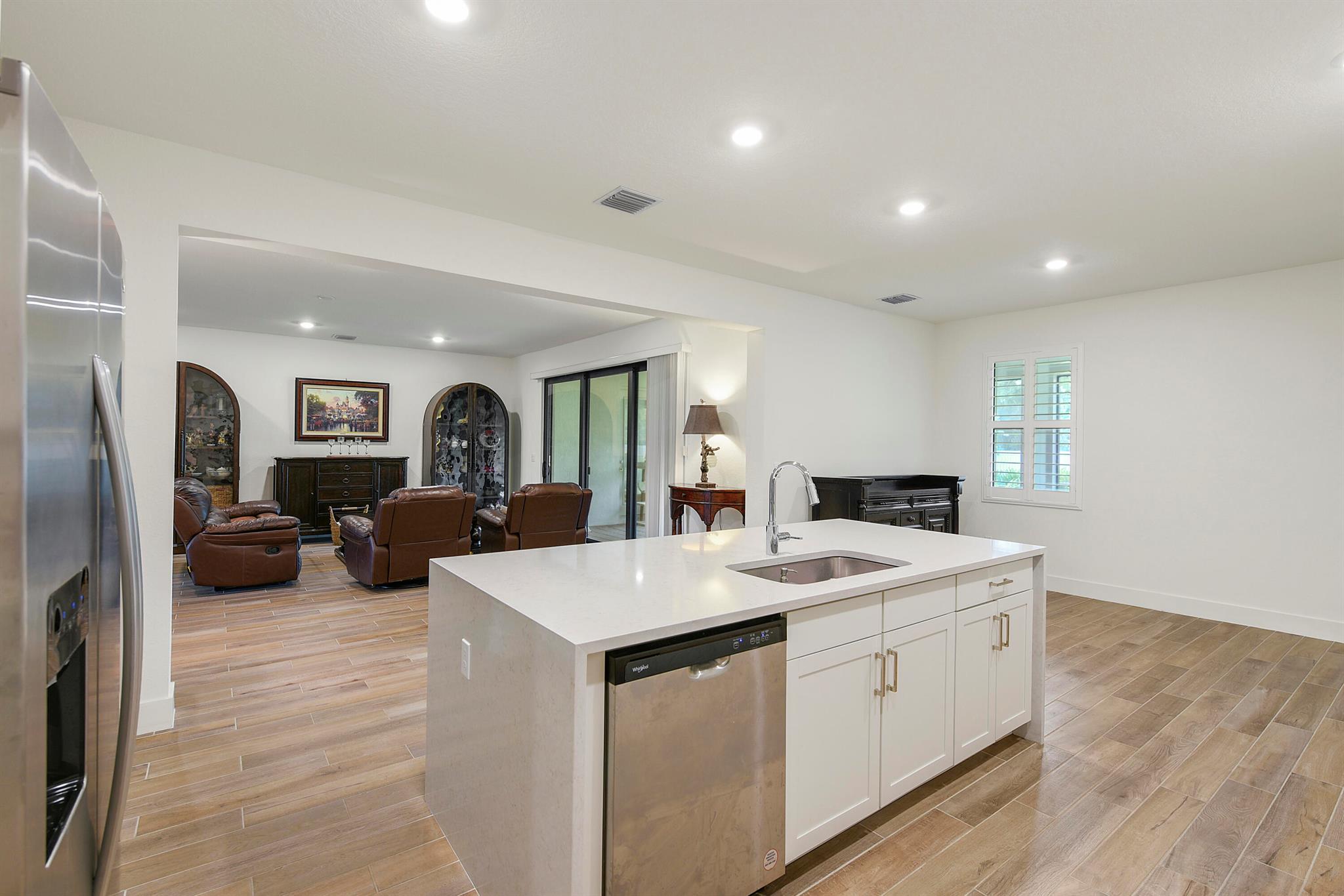THE OAKS - Residential