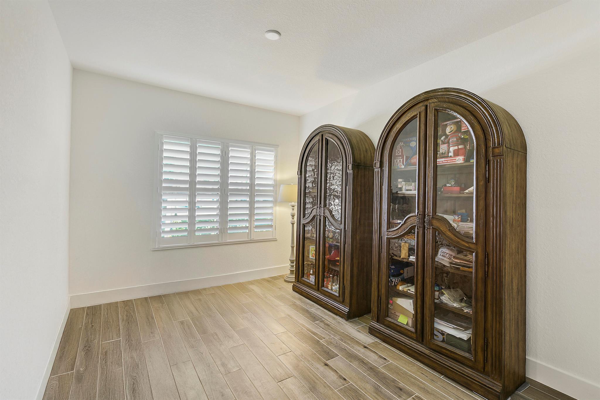 THE OAKS - Residential