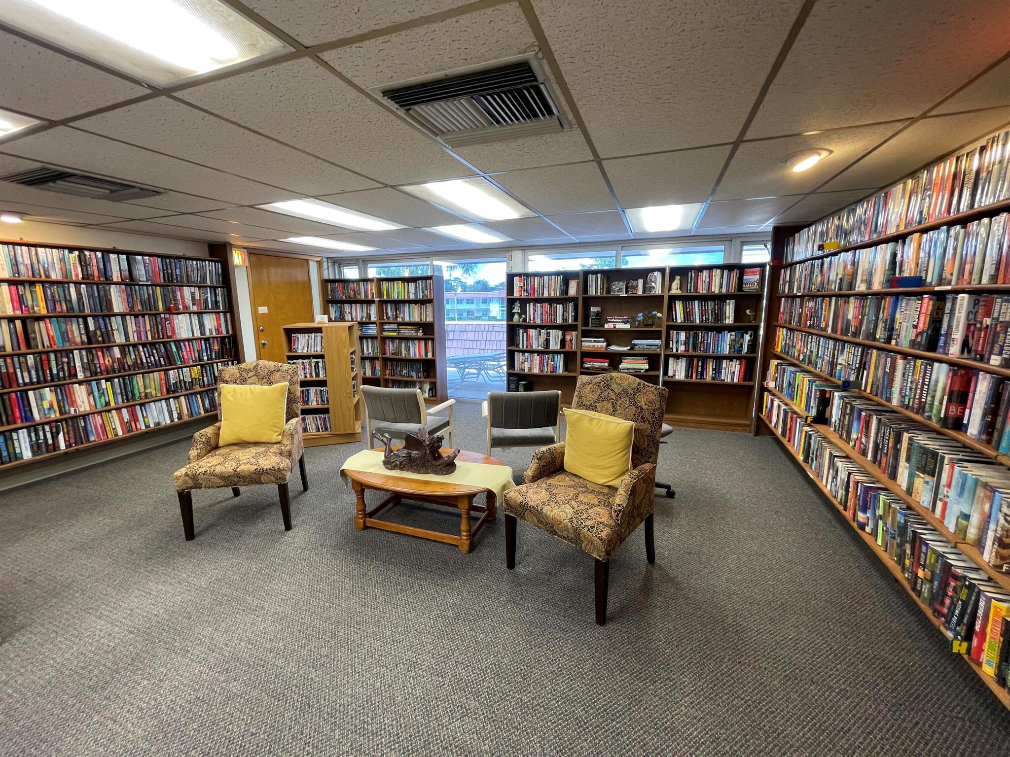 VISTA DEL LAGO CONDO - Residential Lease