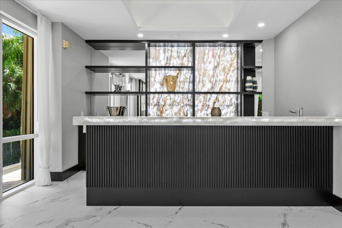 OASIS SINGER ISLAND CONDO - Residential