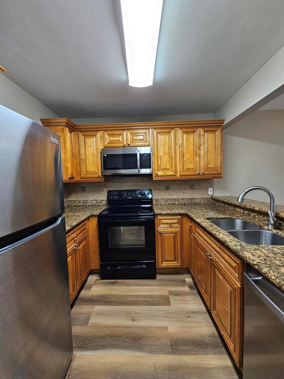 1601 Balfour Point Drive H, West Palm Beach, FL, 33411/$179,000 1 1601 Balfour Point Drive H