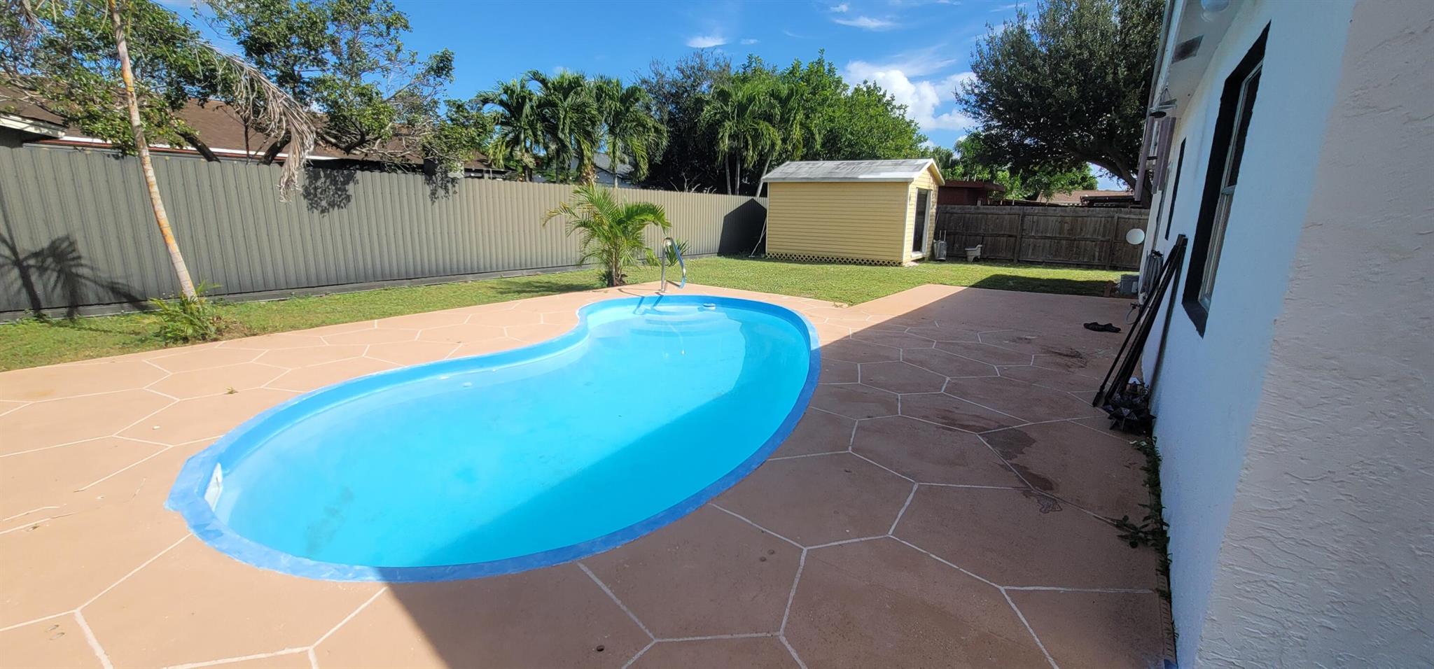 CONCEPT HOMES OF LANTANA - Residential