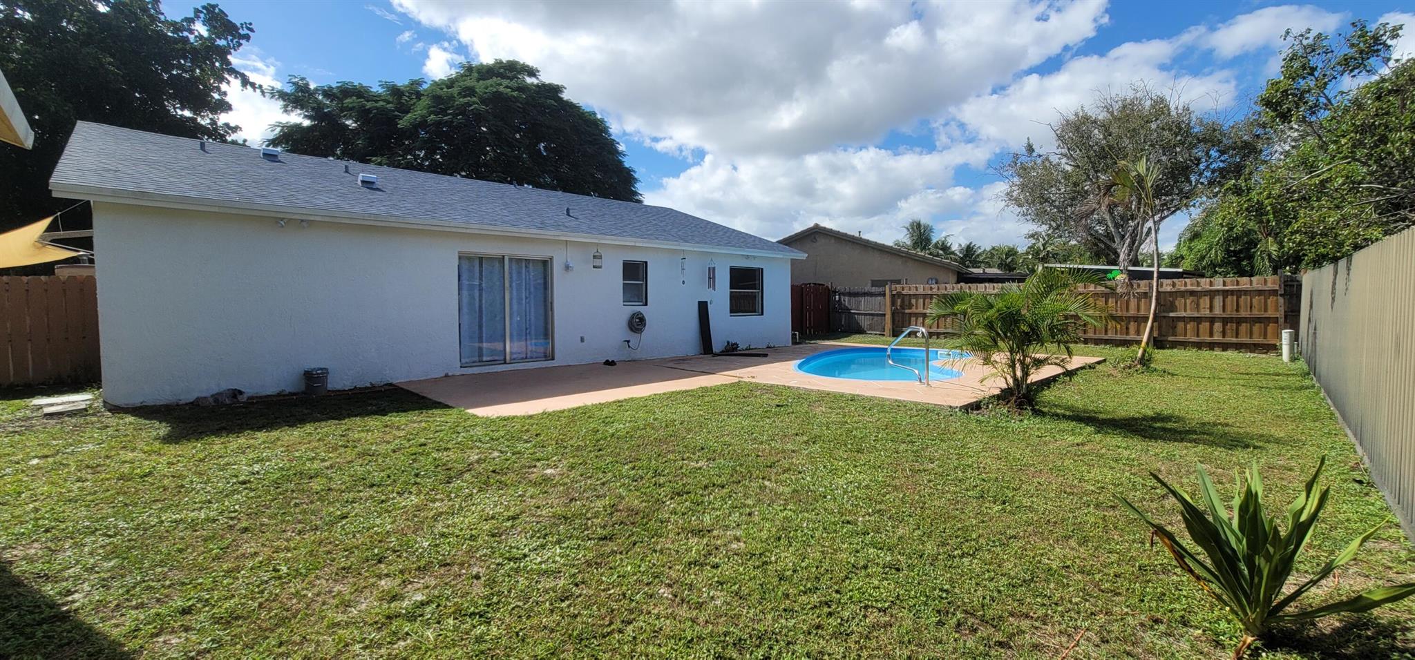 CONCEPT HOMES OF LANTANA - Residential